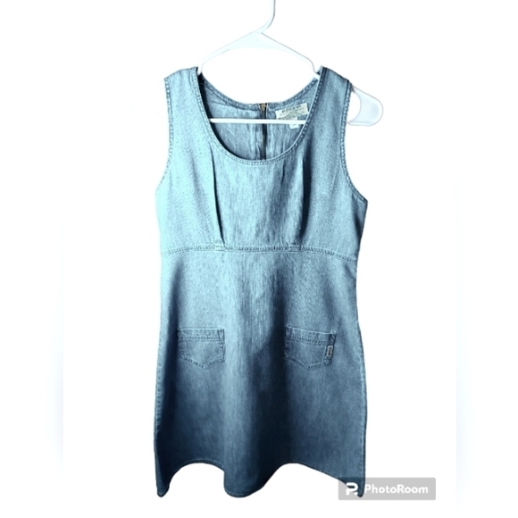 Vintage Guess women's denim sleeveless dress size 3 front pockets - Picture 1 of 16